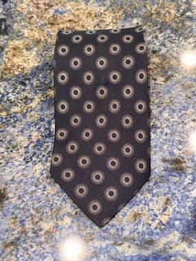 Giorgio Armani Cravatte 100% Pure Silk Blue Tie with Cream Dot Medallions